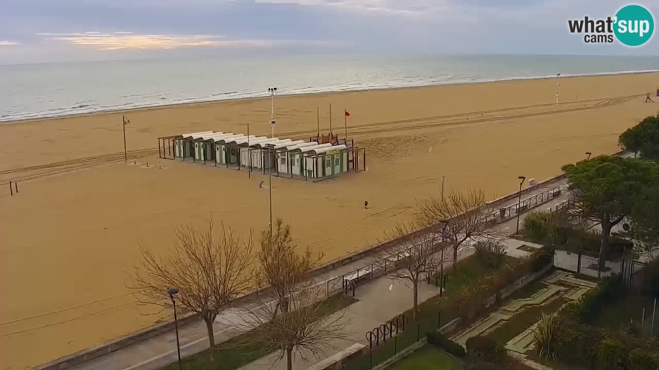 Spletna kamera Bibione plaža – pogled iz Ashanti ApartHotela