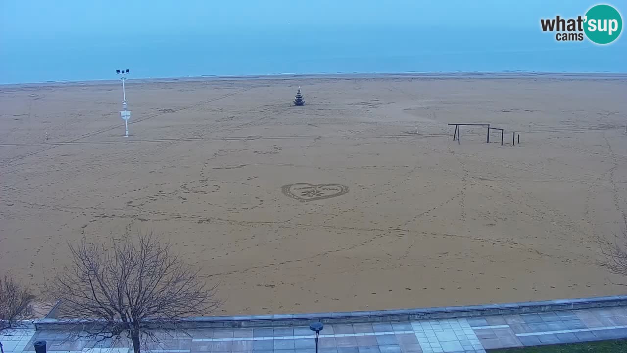 Spletna kamera Bibione plaža – pogled iz Ashanti ApartHotela