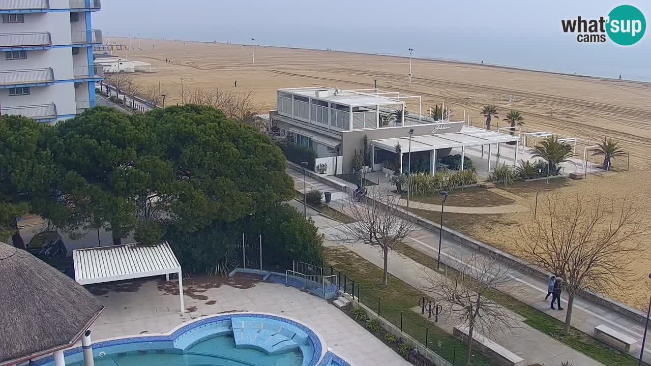 Spletna kamera Bibione plaža – pogled iz Ashanti ApartHotela