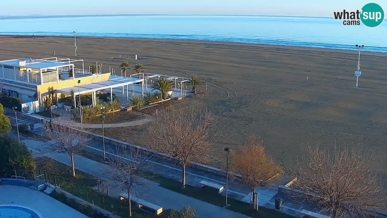 Spletna kamera Bibione plaža – pogled iz Ashanti ApartHotela