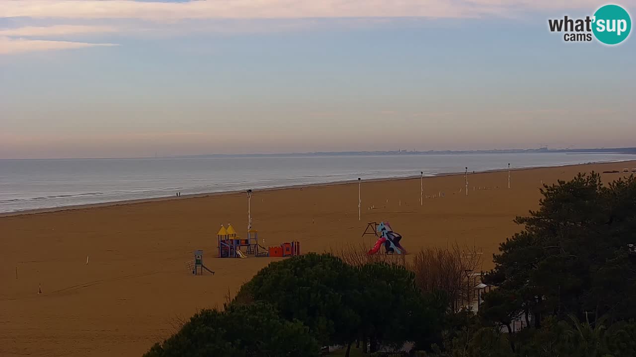 Web kamera Bibione plaža – pogled sa Ashanti ApartHotela