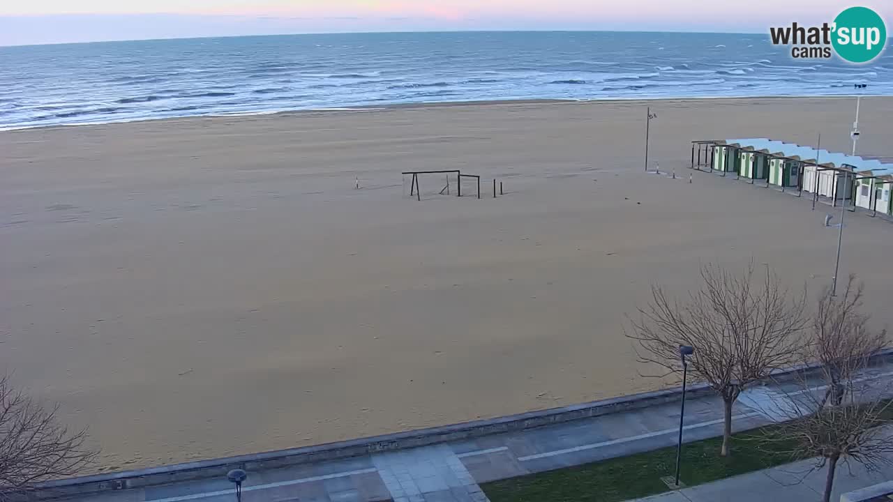 Spletna kamera Bibione plaža – pogled iz Ashanti ApartHotela