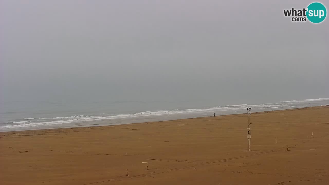 Spletna kamera Bibione plaža – pogled iz Ashanti ApartHotela