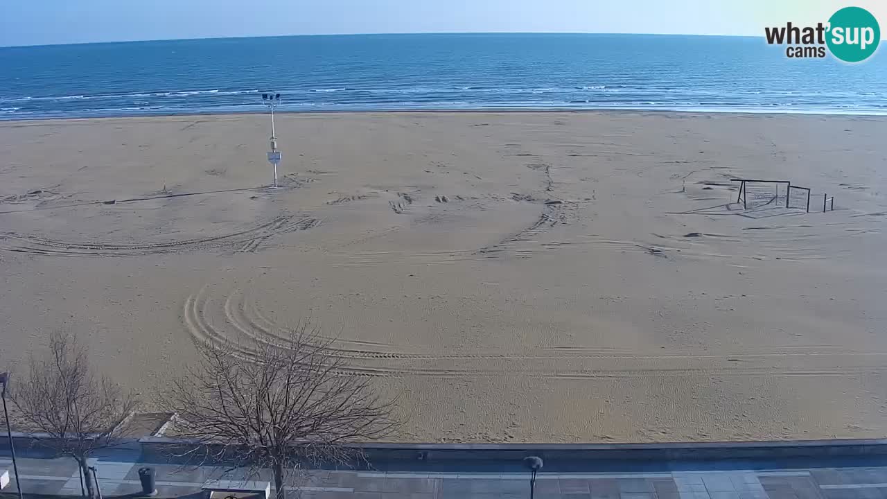 Spletna kamera Bibione plaža – pogled iz Ashanti ApartHotela