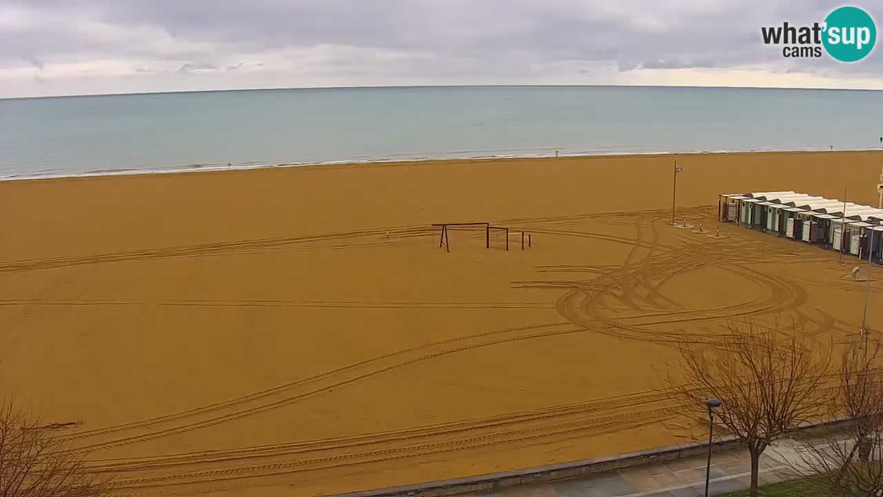 Spletna kamera Bibione plaža – pogled iz Ashanti ApartHotela