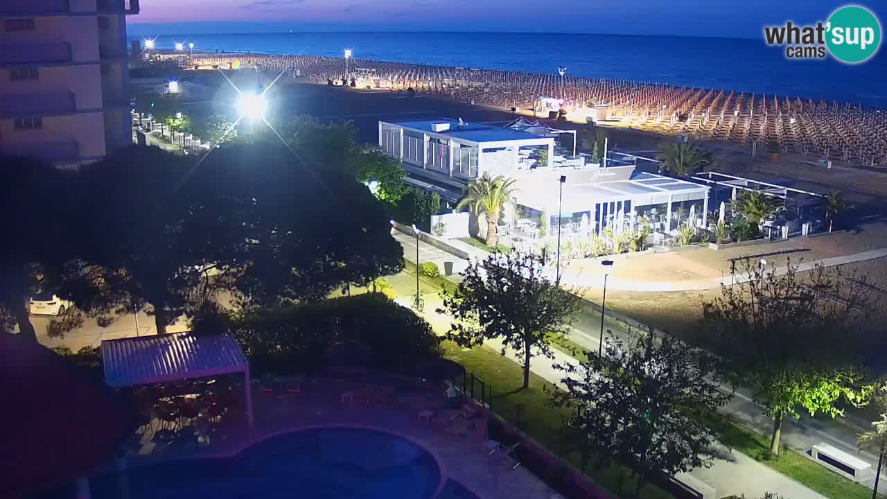 Spletna kamera Bibione plaža – pogled iz Ashanti ApartHotela