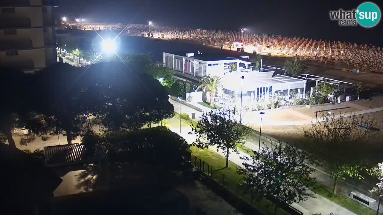 Spletna kamera Bibione plaža – pogled iz Ashanti ApartHotela