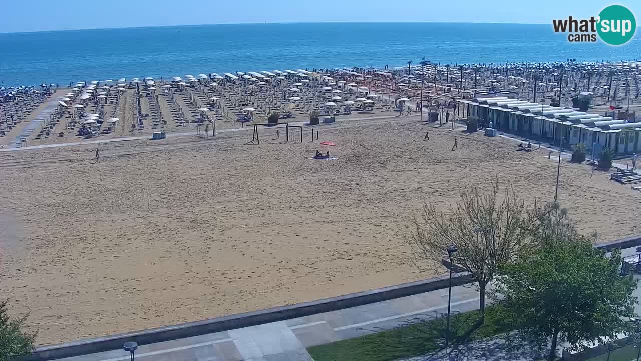 Spletna kamera Bibione plaža – pogled iz Ashanti ApartHotela
