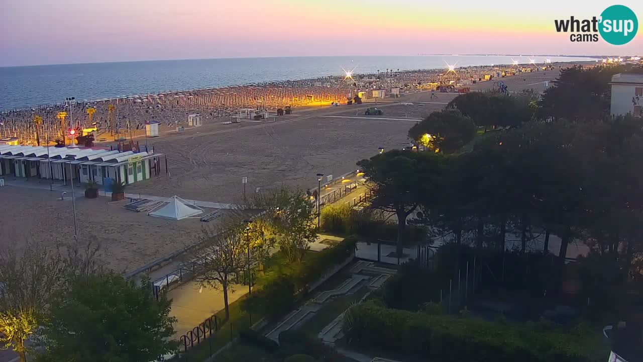 Spletna kamera Bibione plaža – pogled iz Ashanti ApartHotela