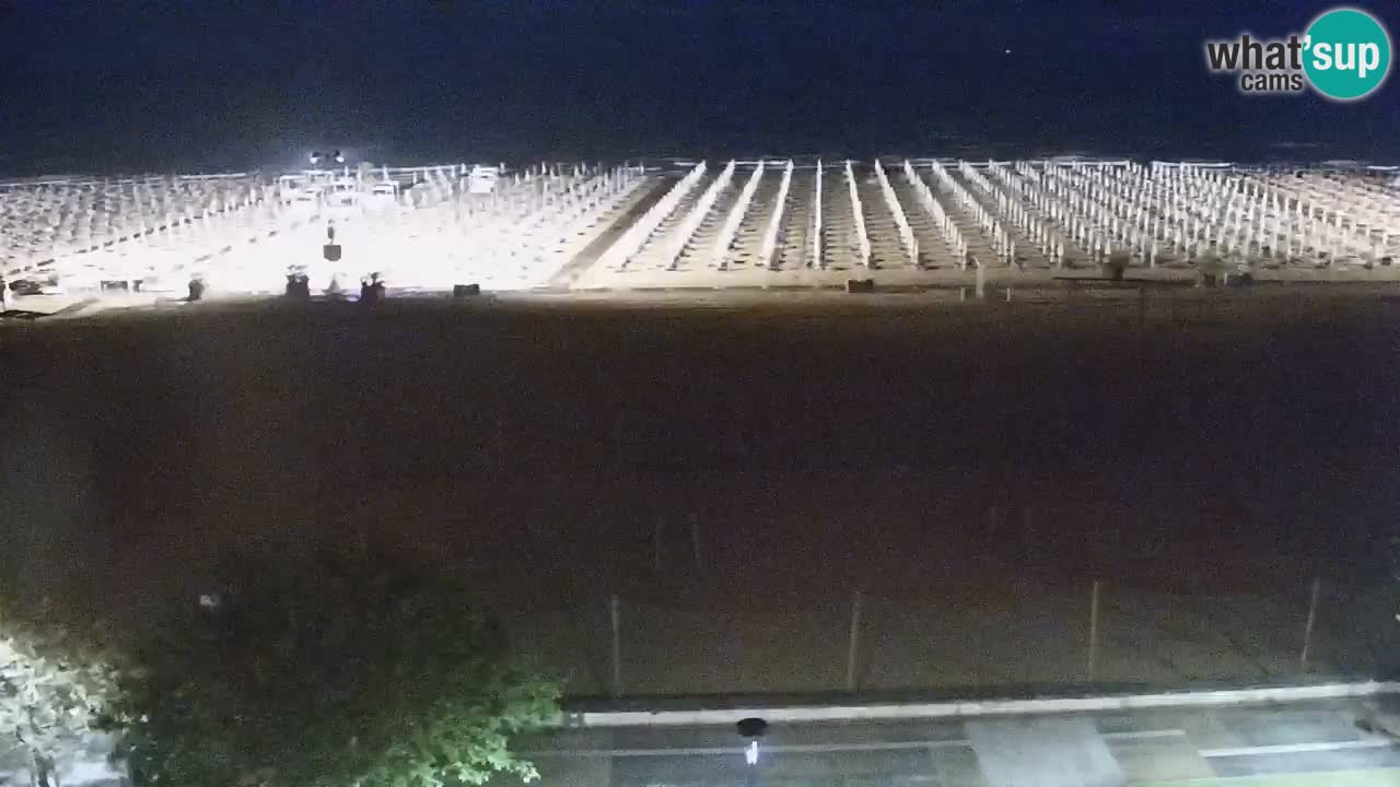 Spletna kamera Bibione plaža – pogled iz Ashanti ApartHotela