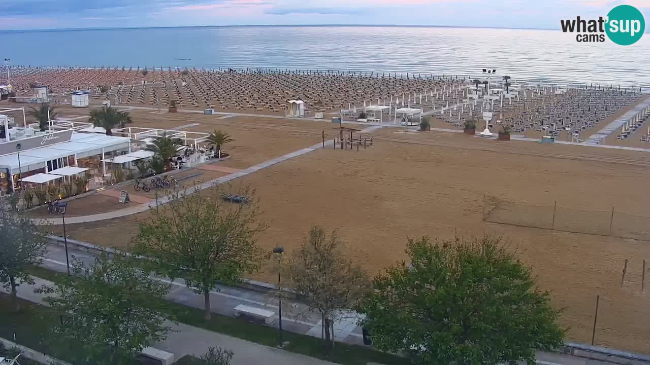 Spletna kamera Bibione plaža – pogled iz Ashanti ApartHotela