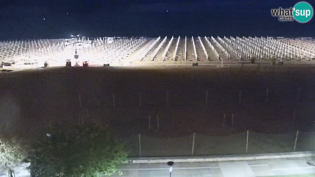 Spletna kamera Bibione plaža – pogled iz Ashanti ApartHotela