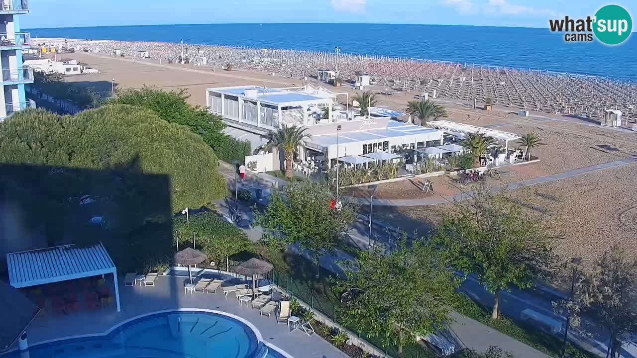 Spletna kamera Bibione plaža – pogled iz Ashanti ApartHotela
