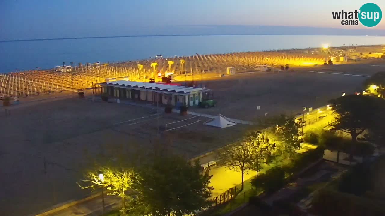 Spletna kamera Bibione plaža – pogled iz Ashanti ApartHotela