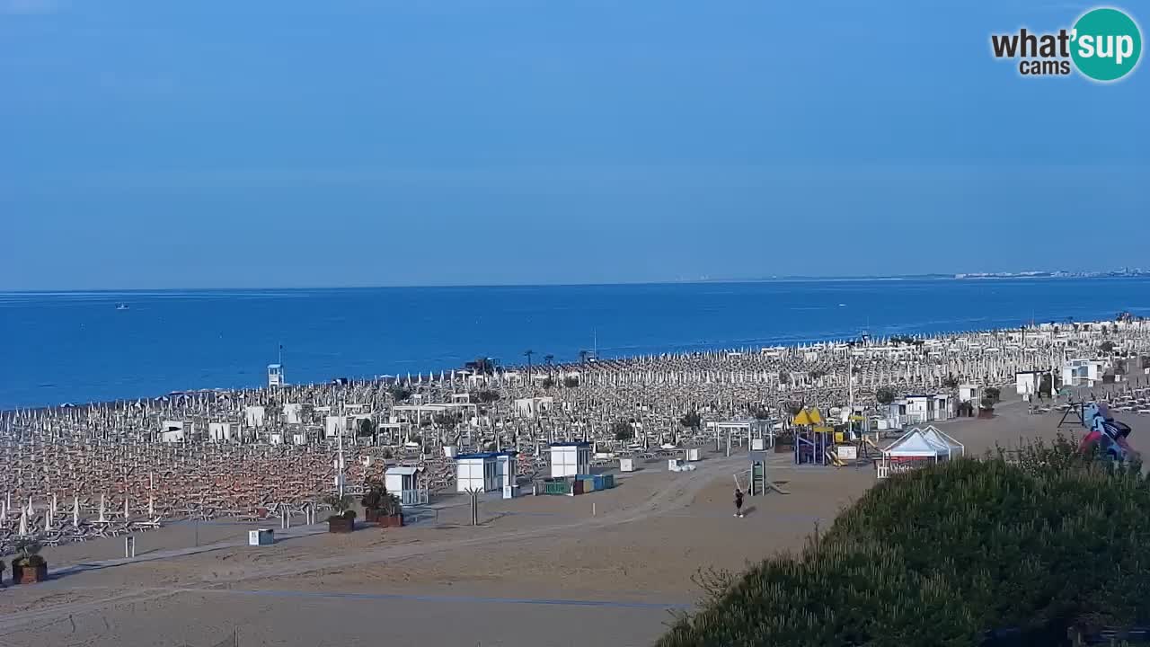 Spletna kamera Bibione plaža – pogled iz Ashanti ApartHotela