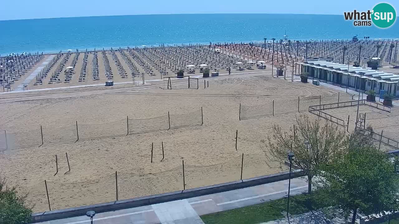 Spletna kamera Bibione plaža – pogled iz Ashanti ApartHotela