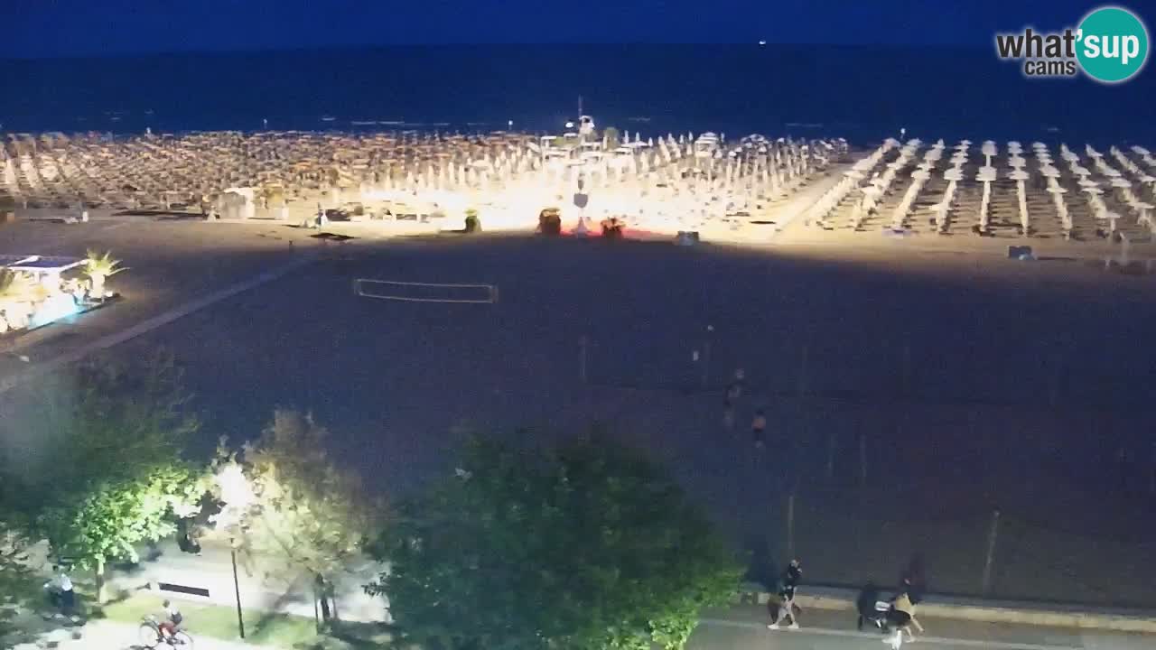Spletna kamera Bibione plaža – pogled iz Ashanti ApartHotela