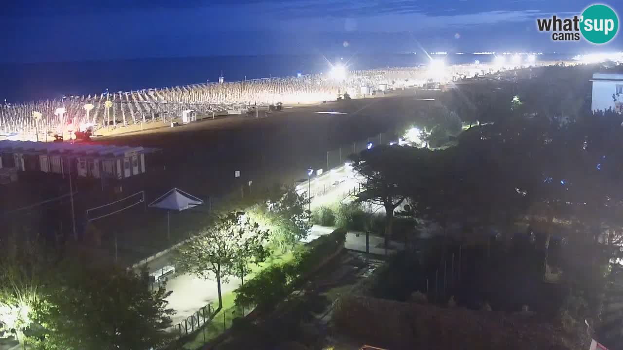 Spletna kamera Bibione plaža – pogled iz Ashanti ApartHotela