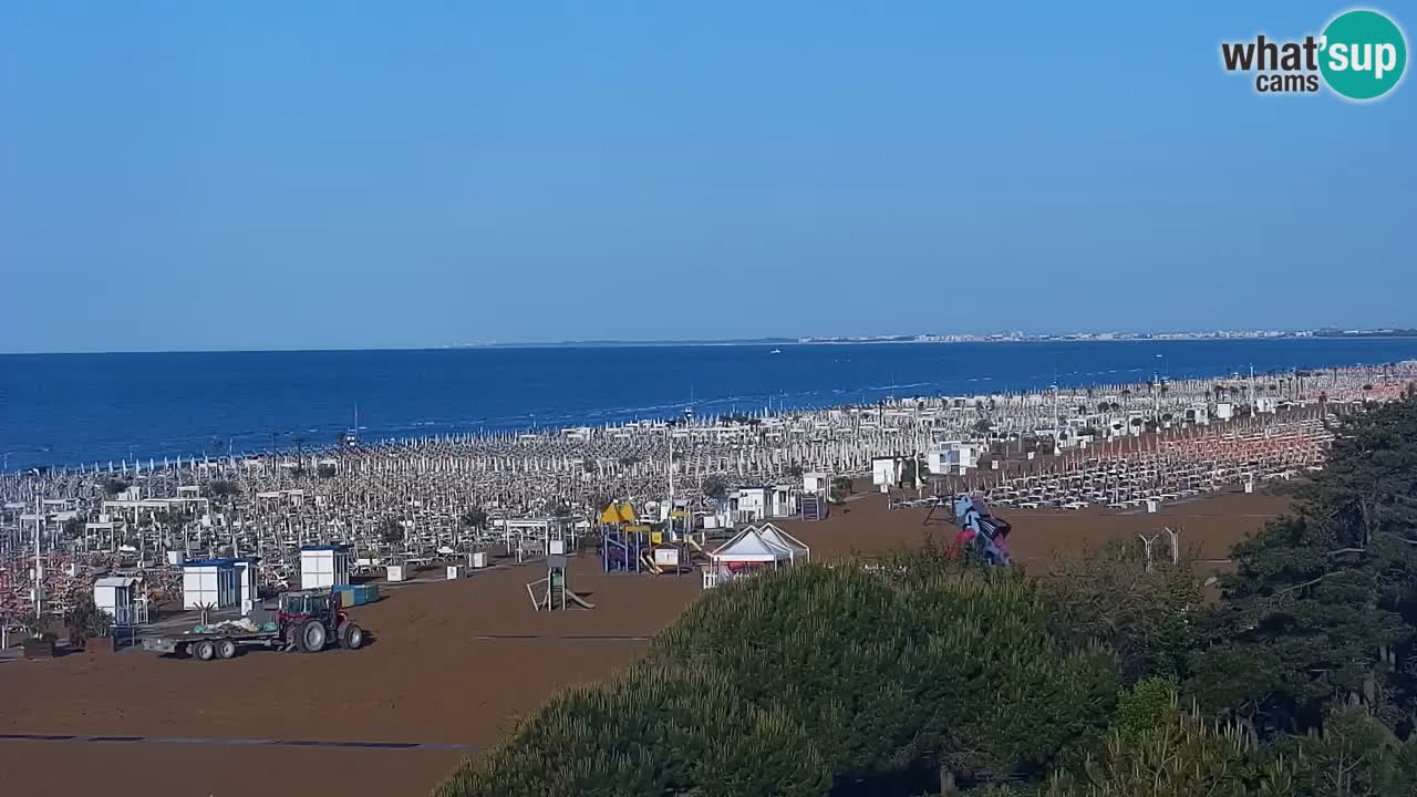 Spletna kamera Bibione plaža – pogled iz Ashanti ApartHotela