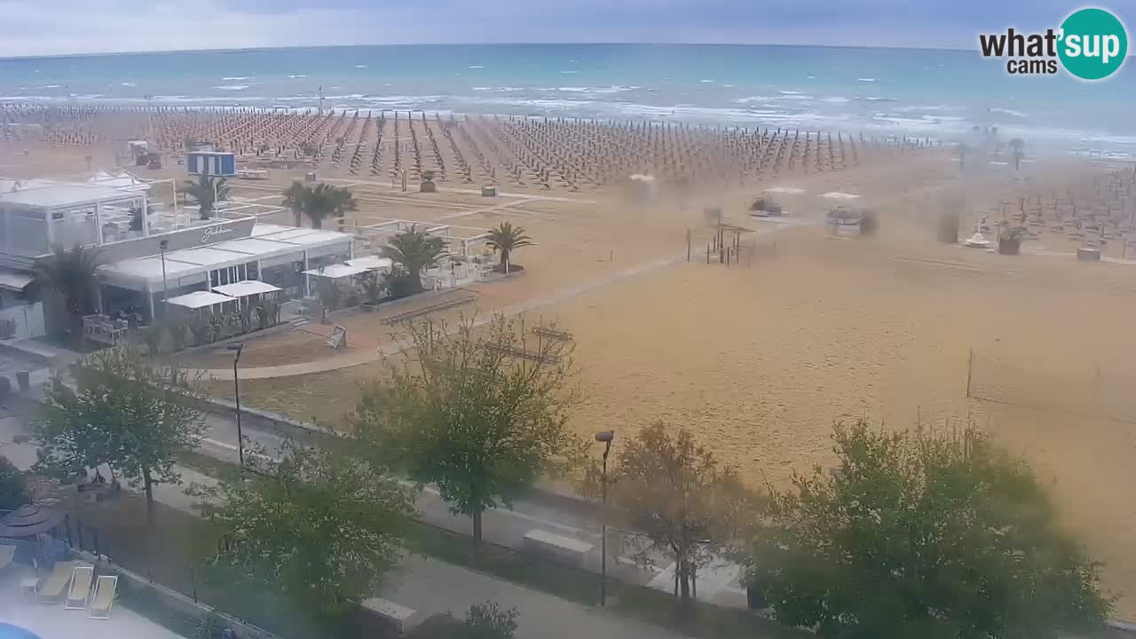 Spletna kamera Bibione plaža – pogled iz Ashanti ApartHotela