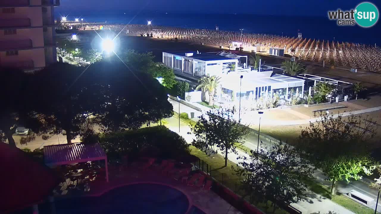 Spletna kamera Bibione plaža – pogled iz Ashanti ApartHotela