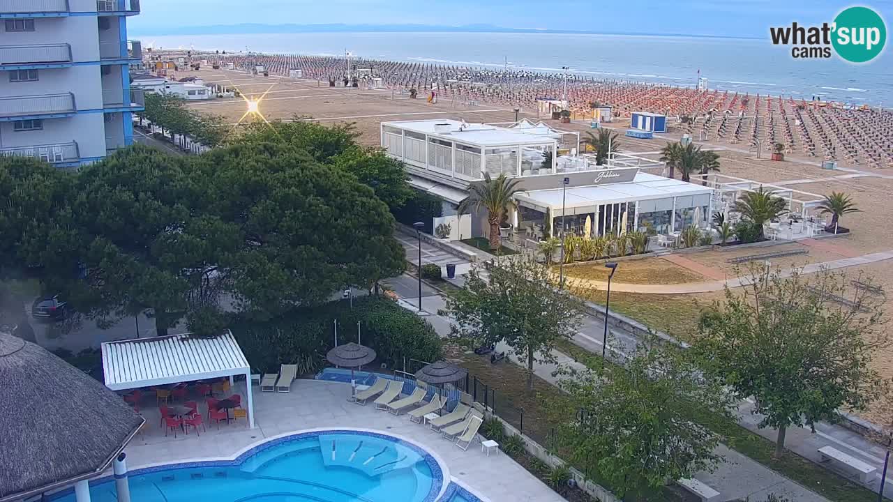 Spletna kamera Bibione plaža – pogled iz Ashanti ApartHotela