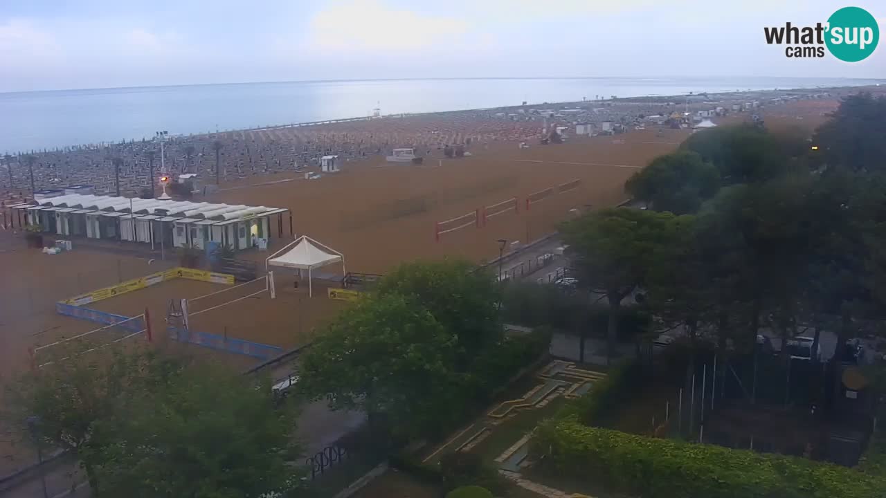 Spletna kamera Bibione plaža – pogled iz Ashanti ApartHotela