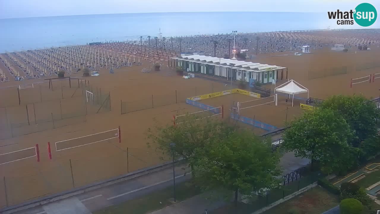 Spletna kamera Bibione plaža – pogled iz Ashanti ApartHotela