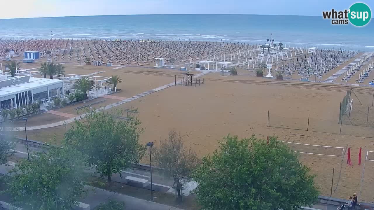 Spletna kamera Bibione plaža – pogled iz Ashanti ApartHotela