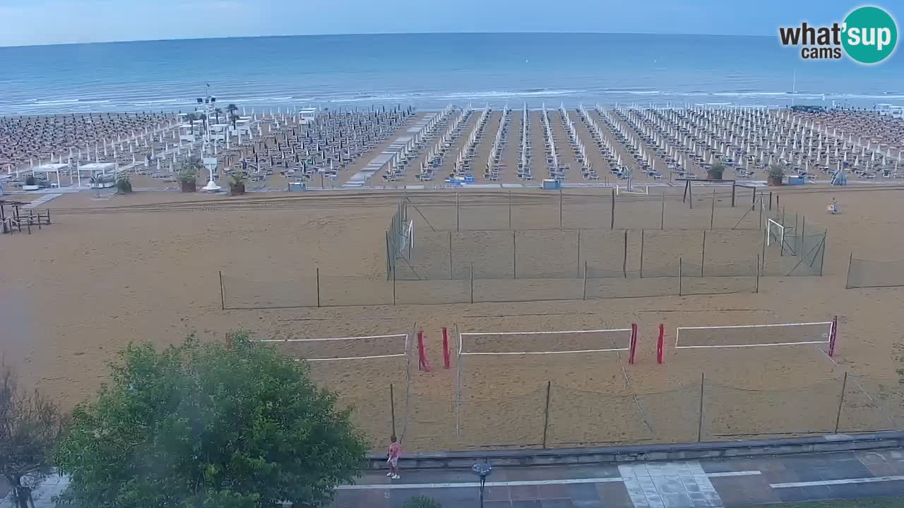 Spletna kamera Bibione plaža – pogled iz Ashanti ApartHotela