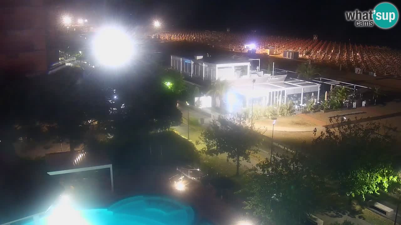 Spletna kamera Bibione plaža – pogled iz Ashanti ApartHotela