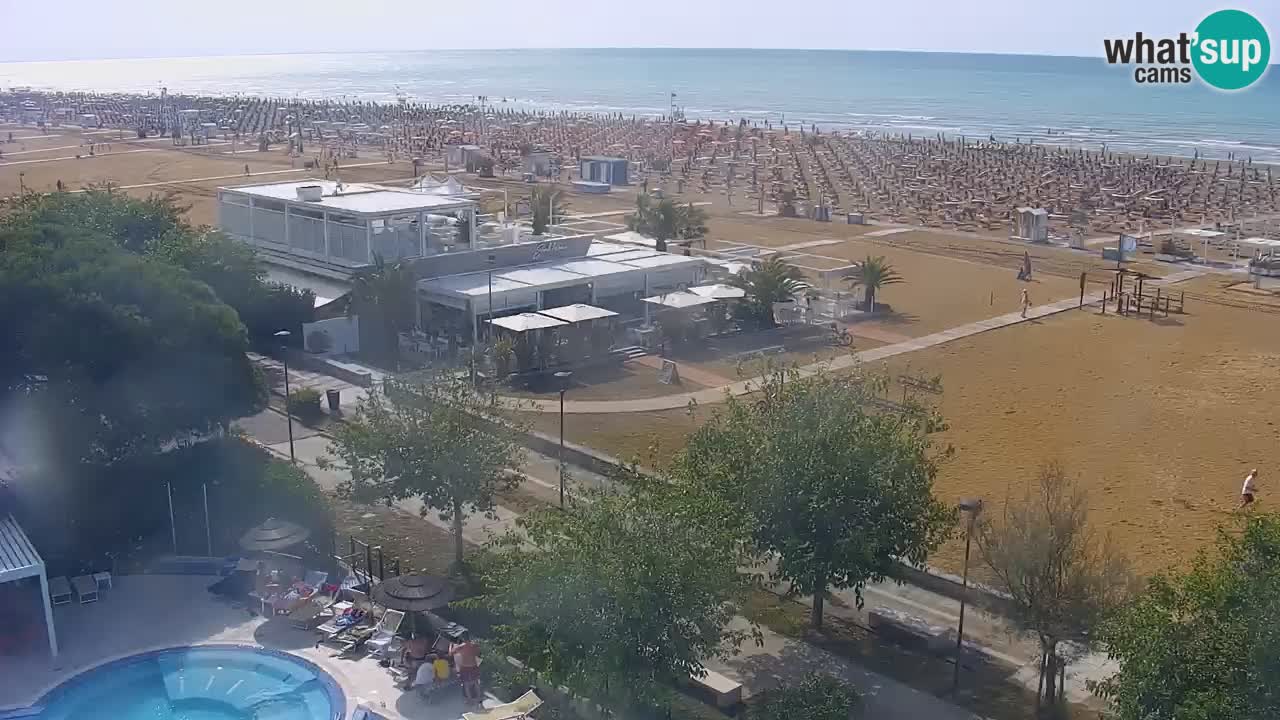 Spletna kamera Bibione plaža – pogled iz Ashanti ApartHotela
