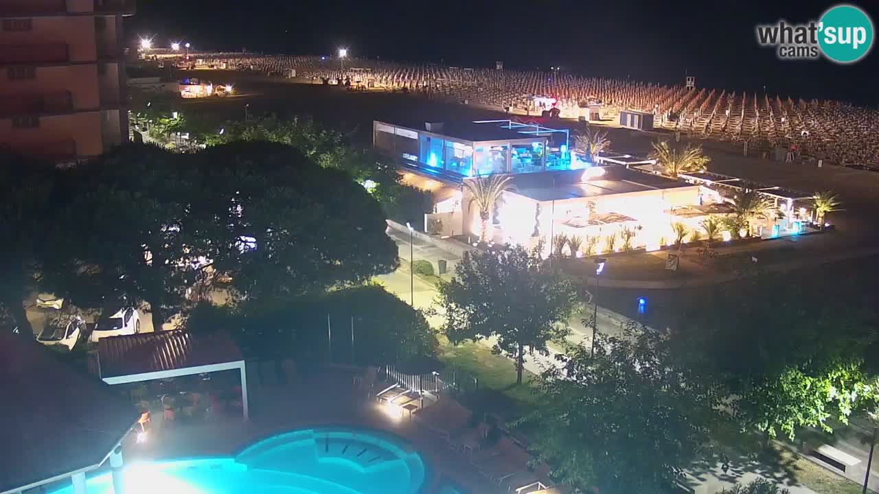 Spletna kamera Bibione plaža – pogled iz Ashanti ApartHotela