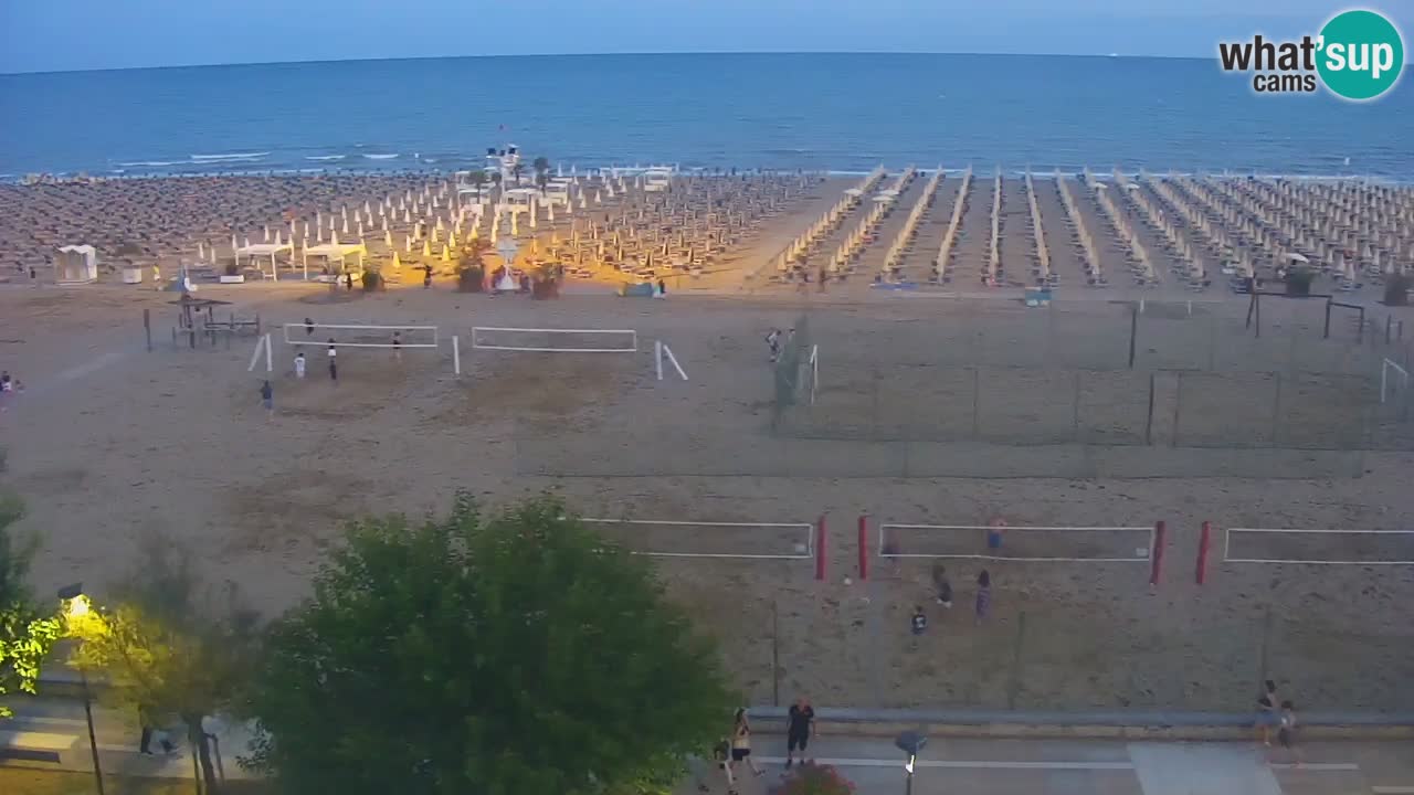 Spletna kamera Bibione plaža – pogled iz Ashanti ApartHotela
