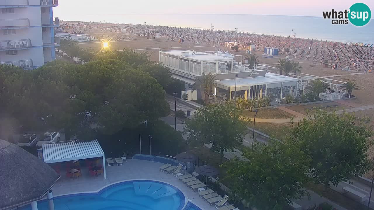 Spletna kamera Bibione plaža – pogled iz Ashanti ApartHotela