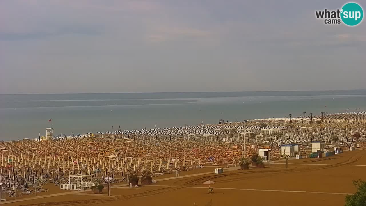 Spletna kamera Bibione plaža – pogled iz Ashanti ApartHotela