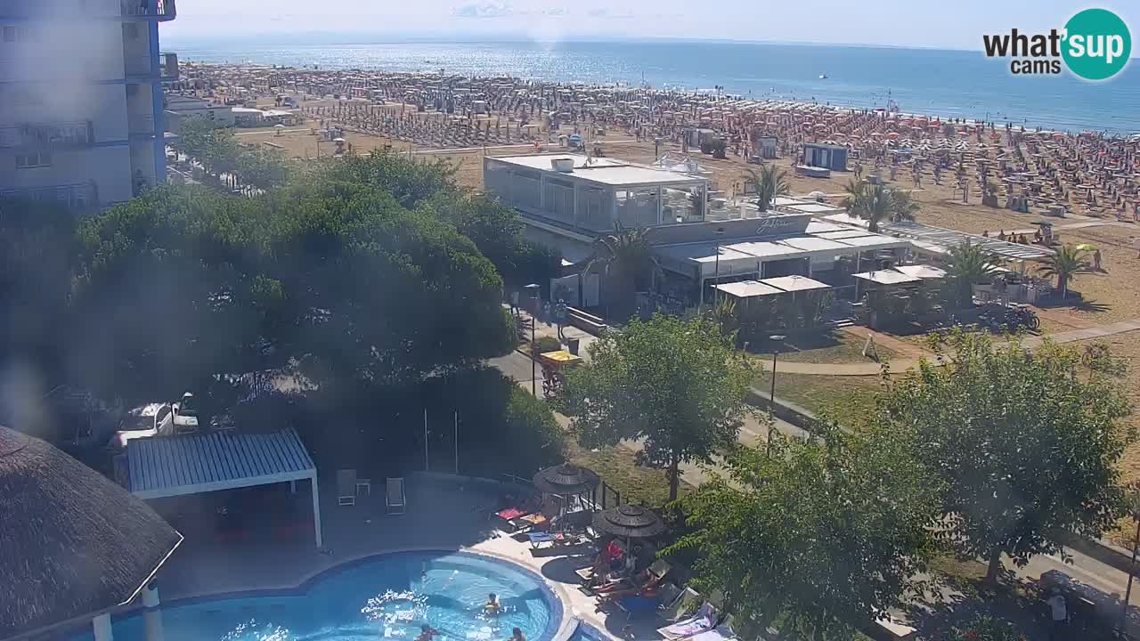 Spletna kamera Bibione plaža – pogled iz Ashanti ApartHotela