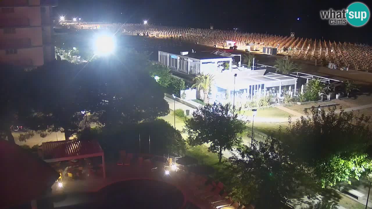 Spletna kamera Bibione plaža – pogled iz Ashanti ApartHotela