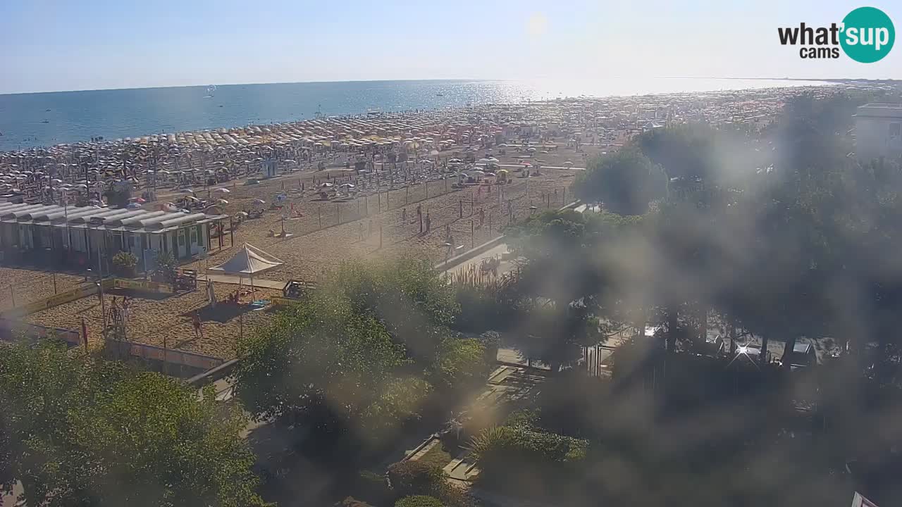 Spletna kamera Bibione plaža – pogled iz Ashanti ApartHotela