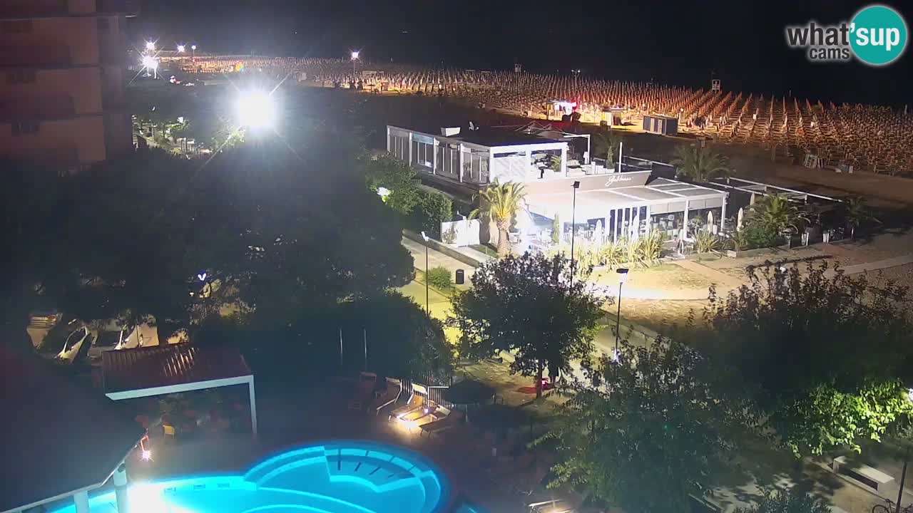 Spletna kamera Bibione plaža – pogled iz Ashanti ApartHotela