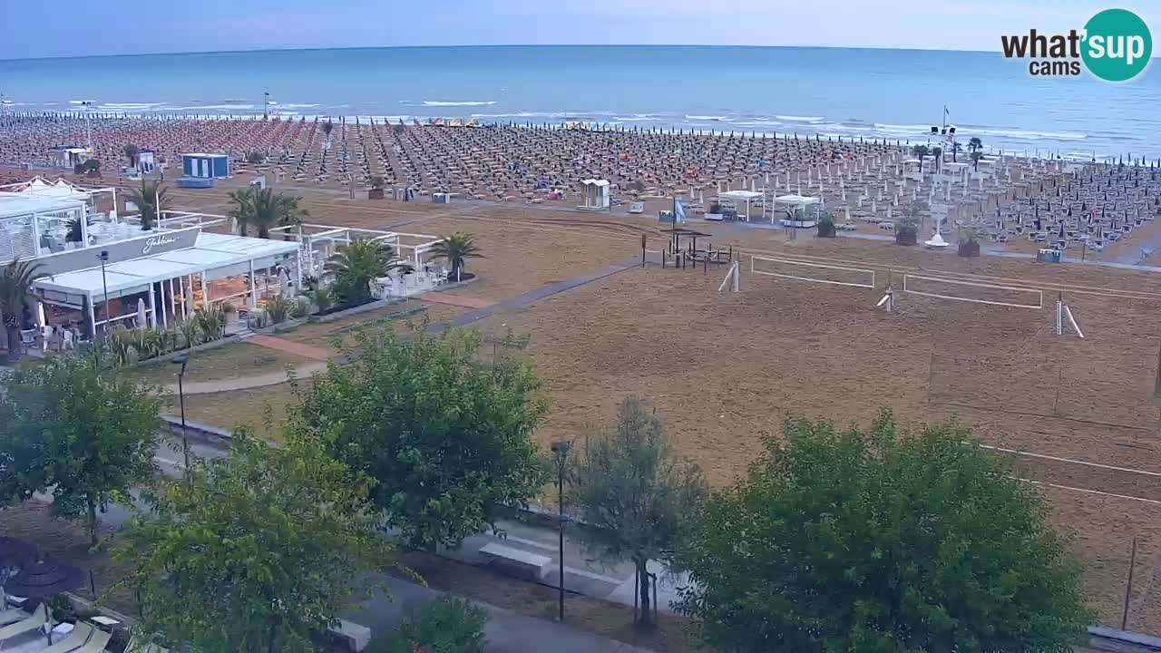 Spletna kamera Bibione plaža – pogled iz Ashanti ApartHotela