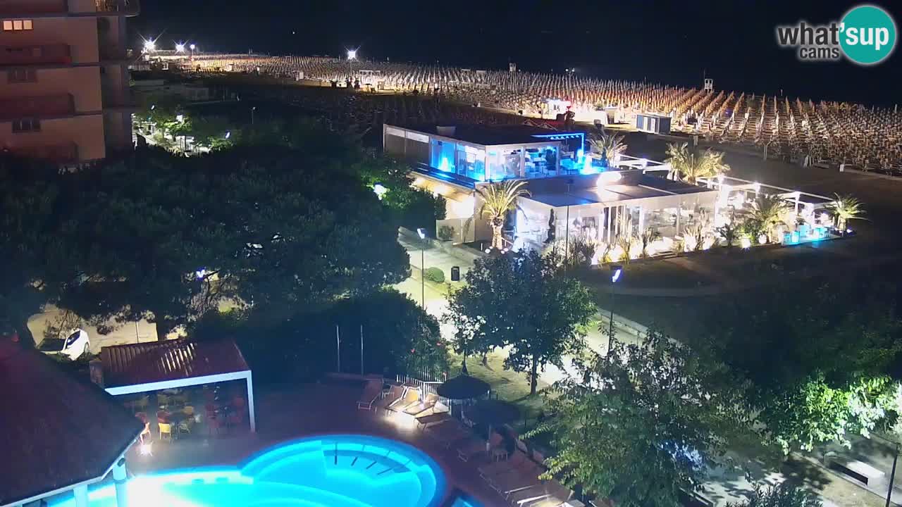 Spletna kamera Bibione plaža – pogled iz Ashanti ApartHotela