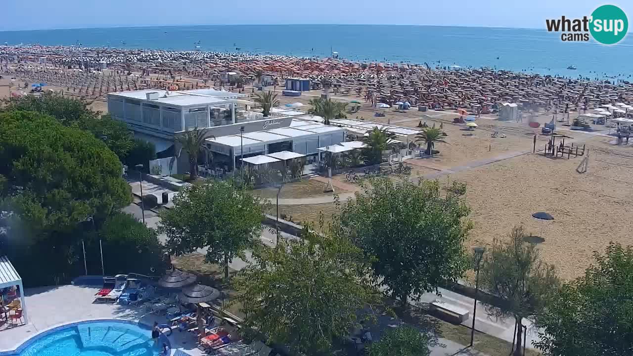 Spletna kamera Bibione plaža – pogled iz Ashanti ApartHotela