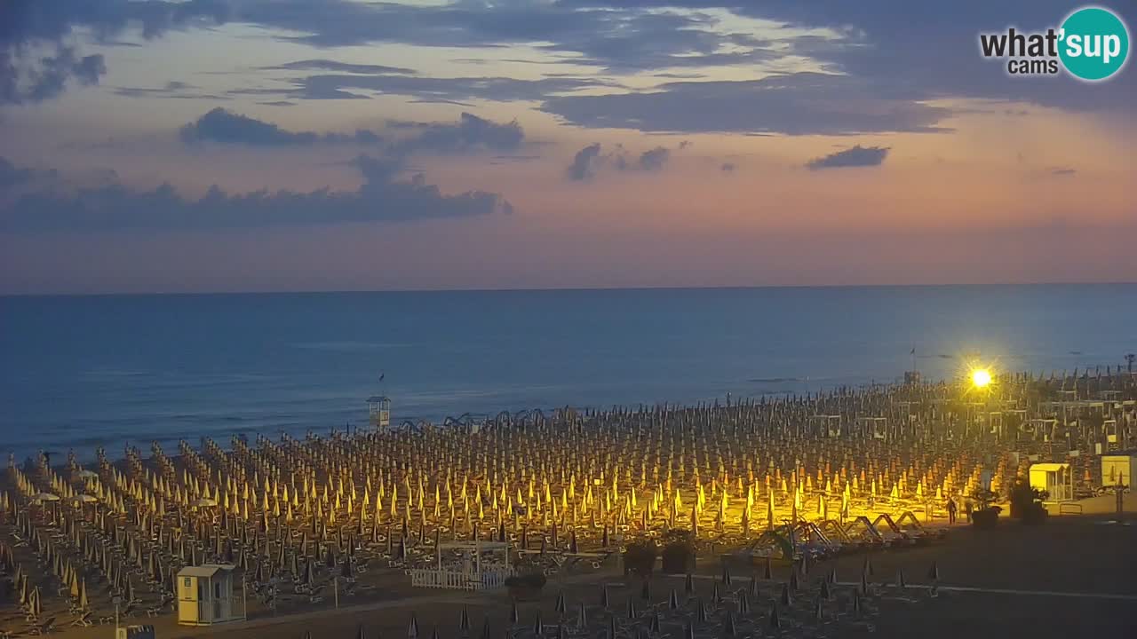 Spletna kamera Bibione plaža – pogled iz Ashanti ApartHotela