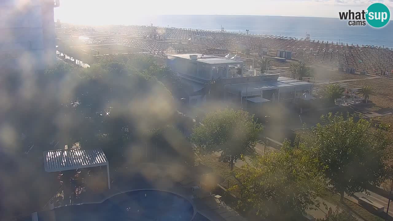 Spletna kamera Bibione plaža – pogled iz Ashanti ApartHotela