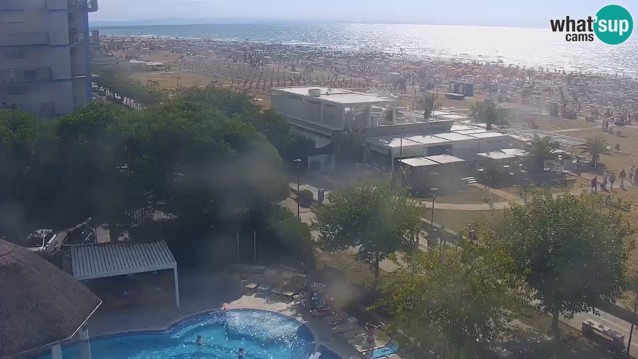 Spletna kamera Bibione plaža – pogled iz Ashanti ApartHotela