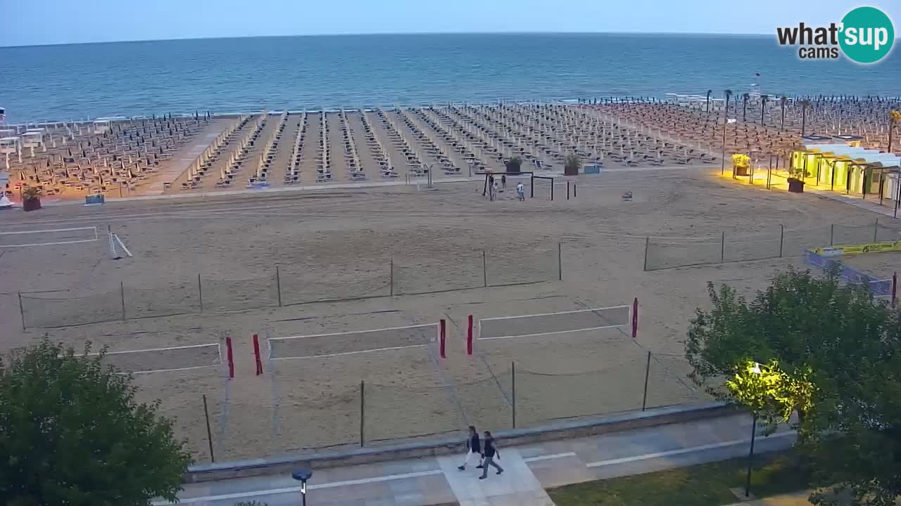 Spletna kamera Bibione plaža – pogled iz Ashanti ApartHotela