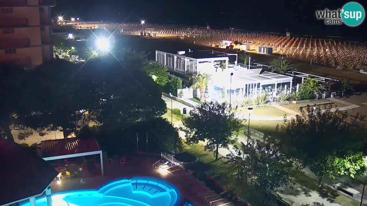 Spletna kamera Bibione plaža – pogled iz Ashanti ApartHotela