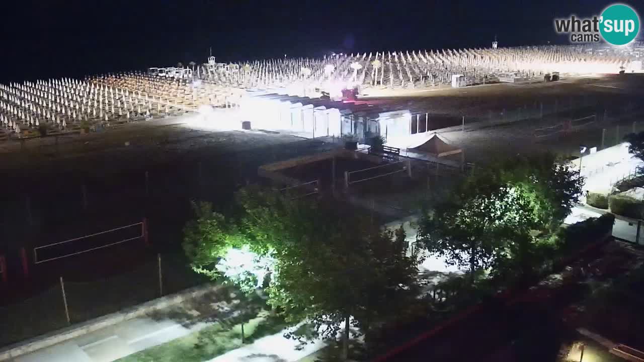 Spletna kamera Bibione plaža – pogled iz Ashanti ApartHotela