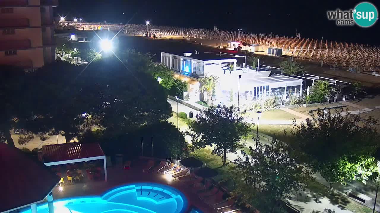 Spletna kamera Bibione plaža – pogled iz Ashanti ApartHotela